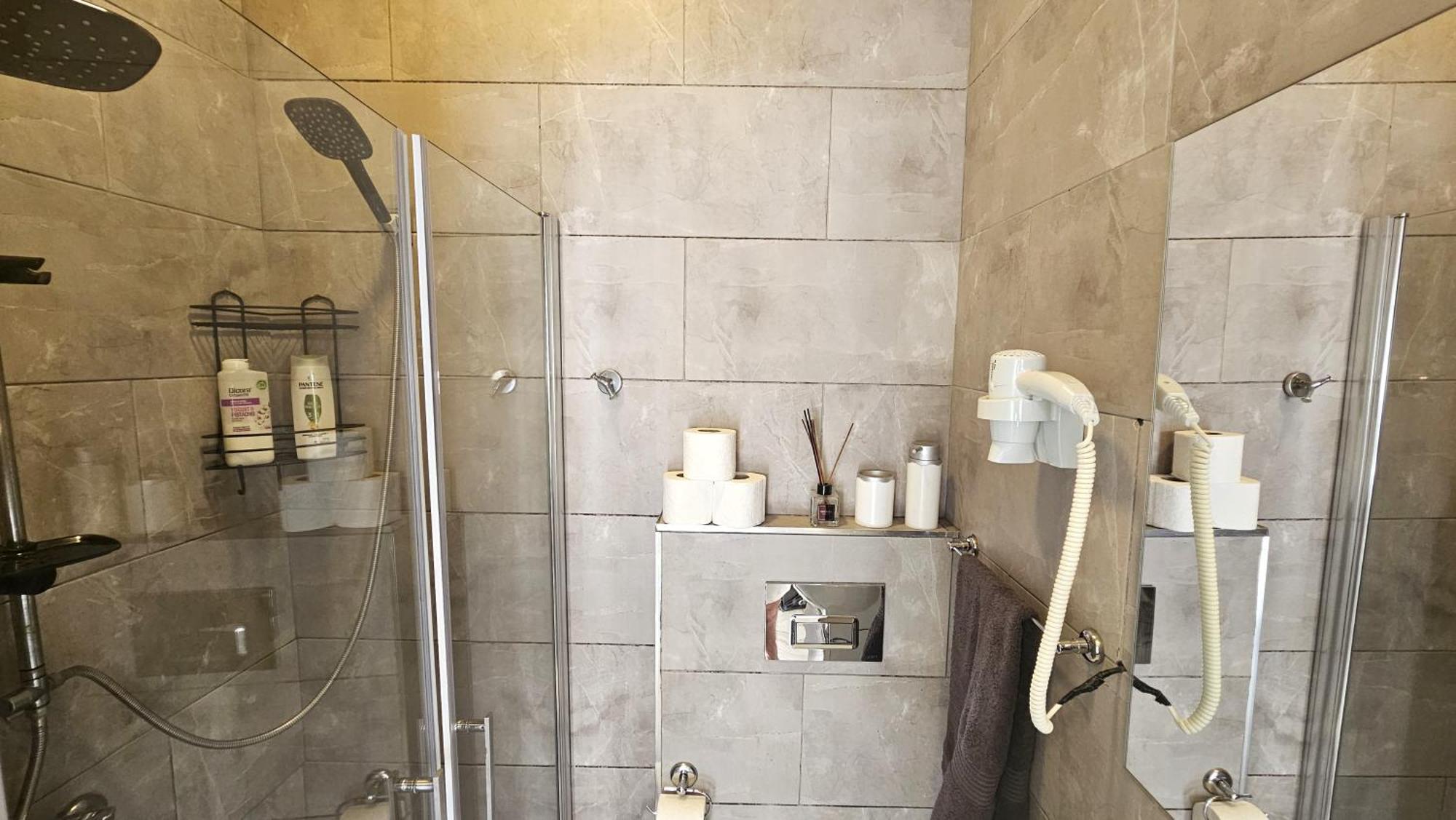 Luxury Suites In Cihangir The Best Part Of Taksim City Center อิสตันบูล ภายนอก รูปภาพ
